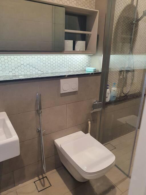 דירות קואלה לומפור Infinity Pool/ Lucentia Bbcc, Near Lalaport, Pnb118, Klcc מראה חיצוני תמונה