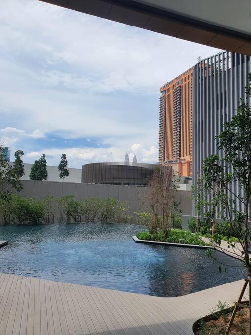 דירות קואלה לומפור Infinity Pool/ Lucentia Bbcc, Near Lalaport, Pnb118, Klcc מראה חיצוני תמונה