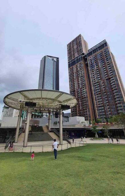 דירות קואלה לומפור Infinity Pool/ Lucentia Bbcc, Near Lalaport, Pnb118, Klcc מראה חיצוני תמונה