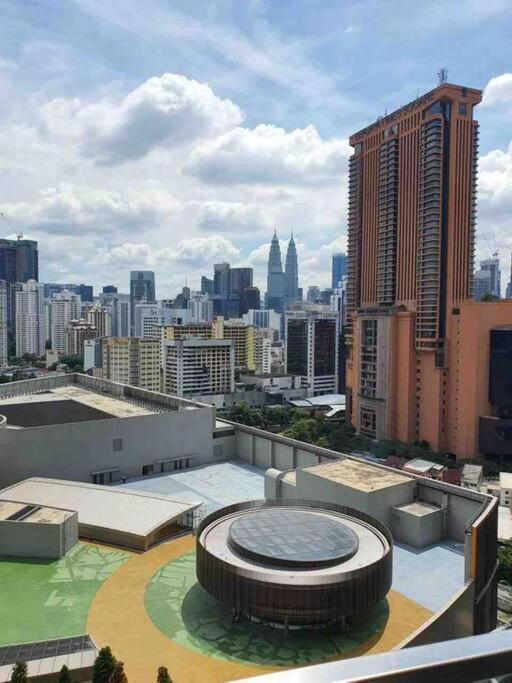 דירות קואלה לומפור Infinity Pool/ Lucentia Bbcc, Near Lalaport, Pnb118, Klcc מראה חיצוני תמונה