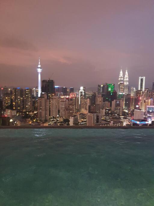 דירות קואלה לומפור Infinity Pool/ Lucentia Bbcc, Near Lalaport, Pnb118, Klcc מראה חיצוני תמונה